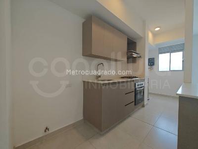 Apartamento de 3 alcobas en arriendo en Envigado, Envigado, 80 m² · foto 2 de 15