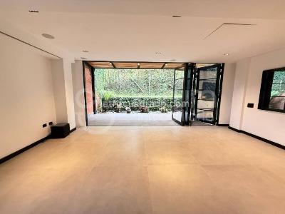 Casa de 3 alcobas en arriendo en Envigado, Envigado, 240 m² · foto 10 de 15