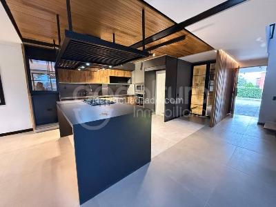 Casa de 3 alcobas en arriendo en Envigado, Envigado, 240 m² · foto 3 de 15