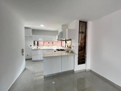Apartamento de 3 alcobas en arriendo en Medellin, Medellín, 140 m² · foto 2 de 15