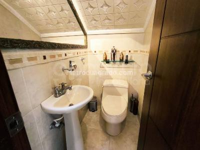 Casa de 4 alcobas en arriendo en Medellin, Medellín, 244 m² · foto 5 de 15