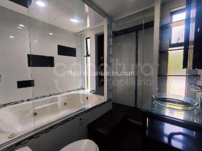 Casa de 4 alcobas en arriendo en Medellin, Medellín, 244 m² · foto 7 de 15