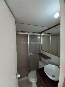 Apartamento de 3 alcobas en arriendo en Medellin, Medellín, 84 m² · foto 8 de 15
