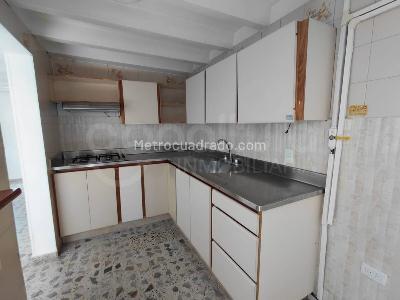 Casa de 4 alcobas en arriendo en Medellin, Medellín, 130 m² · foto 2 de 15