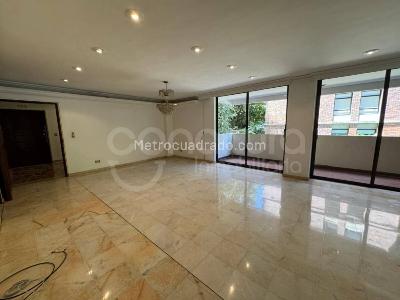 Apartamento de 4 alcobas en arriendo en Medellin, Medellín, 272 m² · foto 4 de 15