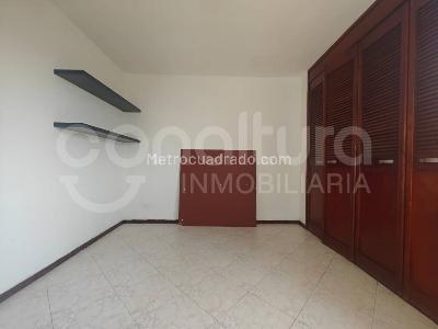 Apartamento de 4 alcobas en arriendo en Envigado, Envigado, 90 m² · foto 8 de 15