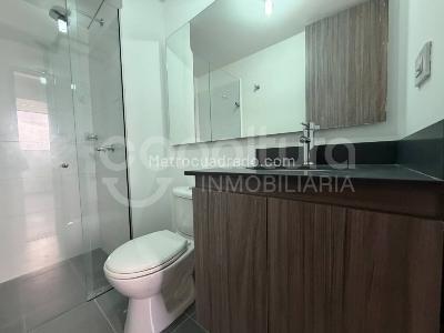 Apartamento de 3 alcobas en arriendo en Medellin, Medellín, 78 m² · foto 9 de 15