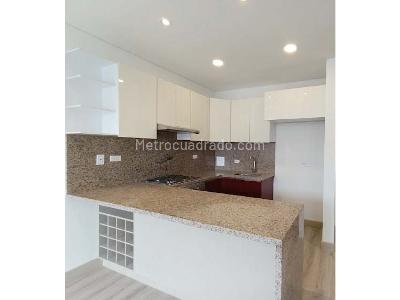 Apartamento de 2 alcobas en arriendo en Chico Norte, Bogotá, 92 m² · foto 3 de 13