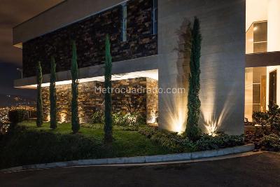 Casa de 4 alcobas en venta en La Calera, Medellín, 500 m² · foto 4 de 17