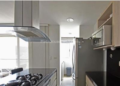 Apartamento en venta en El Poblado Castropol, Medellín · foto 4 de 9