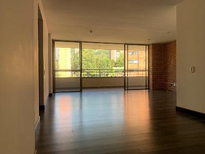 Apartamento de 2 alcobas en venta en El Tesoro, Medellín, 120 m² · foto 15 de 16
