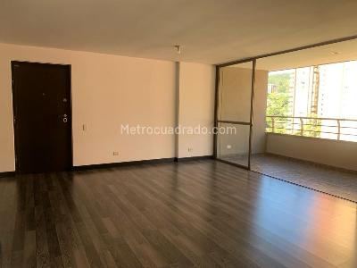 Apartamento de 2 alcobas en venta en El Tesoro, Medellín, 120 m² · foto 5 de 16