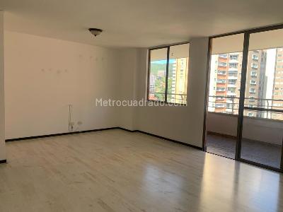 Apartamento de 2 alcobas en venta en El Tesoro, Medellín, 120 m² · foto 7 de 16