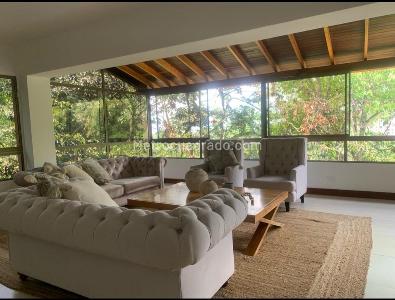 Casa de 5 alcobas en venta en El Poblado El Tesoro, Medellín, 313 m² · foto 3 de 19