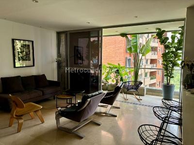 Apartamento de 3 alcobas en venta en El Poblado La Linde, Medellín, 117 m² · foto 5 de 13