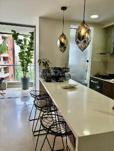 Apartamento de 3 alcobas en venta en El Poblado La Linde, Medellín, 117 m² · foto 6 de 13
