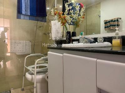 Apartamento de 1 alcoba en venta en Laureles Nogal, Medellín, 90 m² · foto 8 de 11