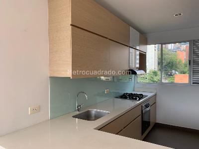 Apartamento en venta en Castropol, Medellín · foto 9 de 14