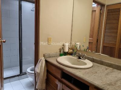 Casa de 4 alcobas en venta en El Poblado La Florida, Medellín, 304 m² · foto 8 de 15