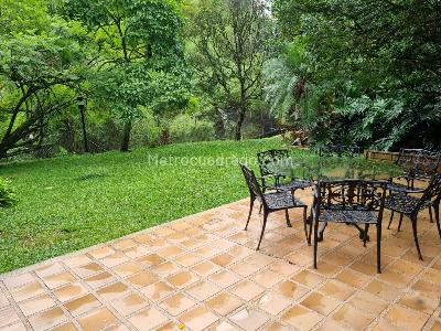Casa de 4 alcobas en venta en El Poblado La Florida, Medellín, 304 m² · foto 15 de 15
