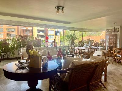 Apartamento de 3 alcobas en venta en San Lucas, Medellín, 197 m² · foto 7 de 17