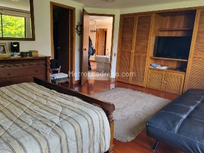 Apartamento de 4 alcobas en venta en Castropol, Medellín, 235 m² · foto 11 de 20