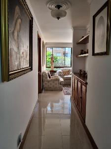 Apartamento de 4 alcobas en venta en Castropol, Medellín, 235 m² · foto 14 de 20