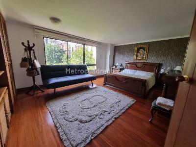 Apartamento de 4 alcobas en venta en Castropol, Medellín, 235 m² · foto 4 de 20