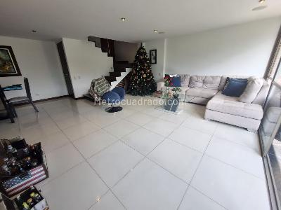 Apartamento en venta en Poblado San Lucas, Medellín · foto 2 de 19