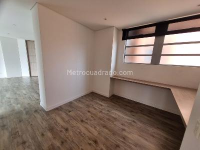 Apartamento de 3 alcobas en venta en Loma De Los Mesa, Envigado, 105 m² · foto 8 de 18