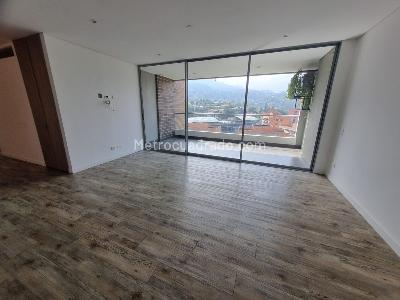 Apartamento de 3 alcobas en venta en Loma De Los Mesa, Envigado, 105 m² · foto 2 de 18