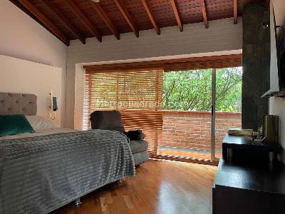 Casa de 4 alcobas en venta en Poblado San Lucas, Medellín, 40 m² · foto 14 de 18