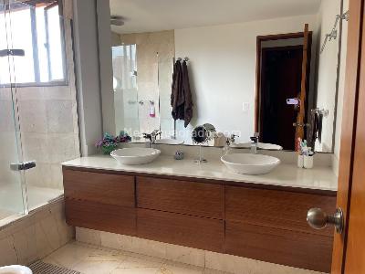 Apartamento de 3 alcobas en venta en Los Balsos, Medellín, 225 m² · foto 16 de 18