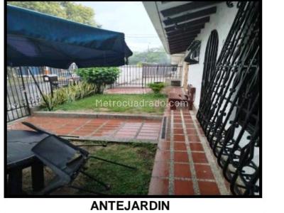 Casa de 4 alcobas en venta en El Limonar, Cali, 230 m² · foto 3 de 20