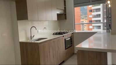 Apartamento de 2 alcobas en venta en Loma De Los Mesa, Envigado, 105 m² · foto 3 de 18