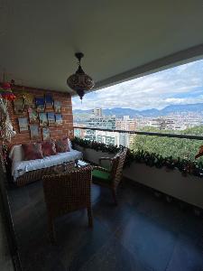 Apartamento de 3 alcobas en venta en Los Balsos, Medellín, 174 m² · foto 6 de 18