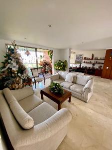 Apartamento de 3 alcobas en venta en Los Balsos, Medellín, 174 m² · foto 2 de 18