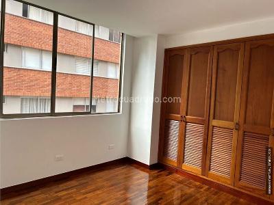 Apartamento de 2 alcobas en venta en Santa Maria, Medellín, 91 m² · foto 3 de 8