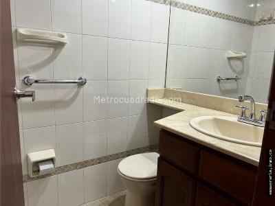 Apartamento de 2 alcobas en venta en Santa Maria, Medellín, 91 m² · foto 5 de 8