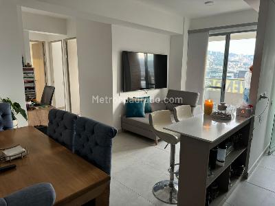 Apartamento de 3 alcobas en venta en Las Vegas, Envigado, 68 m² · foto 2 de 13