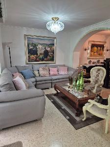 Casa de 3 alcobas en venta en El Poblado Castropol, Medellín, 178 m² · foto 3 de 10