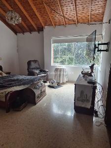 Casa de 3 alcobas en venta en El Poblado Castropol, Medellín, 178 m² · foto 7 de 10