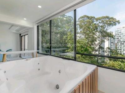 Apartamento de 3 alcobas en venta en El Poblado Los Gonzales, Medellín, 245 m² · foto 6 de 17