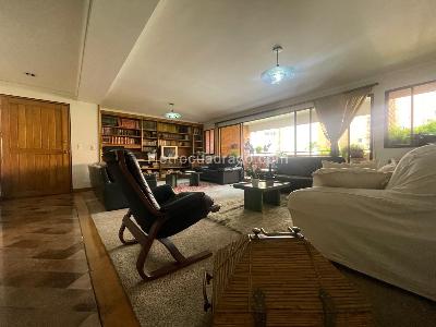 Apartamento de 3 alcobas en venta en El Poblado Oviedo, Medellín, 196 m² · foto 7 de 15