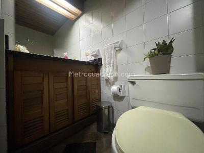 Apartamento de 3 alcobas en venta en El Poblado Oviedo, Medellín, 196 m² · foto 9 de 15