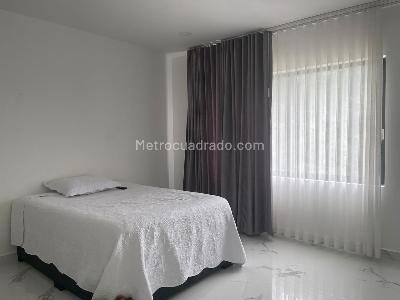 Casa de 4 alcobas en venta en San Antonio De Pereira, Rionegro, 300 m² · foto 17 de 19