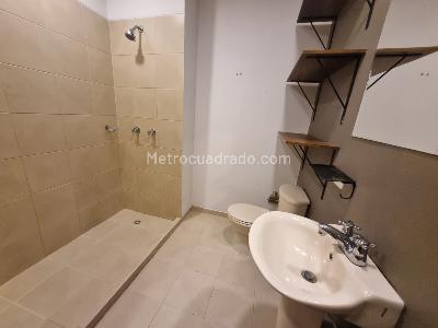 Apartaestudio en venta en El Poblado Santa Maria De Los Angeles, Medellín, 63 m² · foto 16 de 17