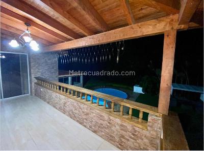 Casa de 5 alcobas en venta en Estacion De Policia, Rionegro, 492 m² · foto 11 de 13