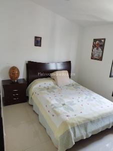 Casa de 5 alcobas en venta en Loma Del Escobero, Envigado, 240 m² · foto 9 de 19