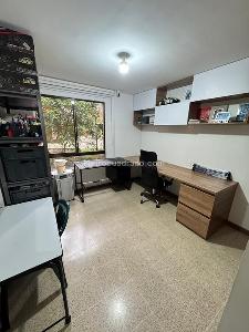 Apartamento de 3 alcobas en venta en El Poblado El Tesoro, Medellín, 128 m² · foto 5 de 9